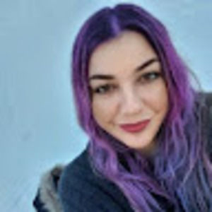 Meet your Posher, Chloe